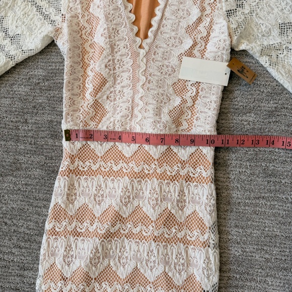 NWT Nightcap White and Nude Lace Long Sleeve Dress Size 2 - Picture 14 of 16